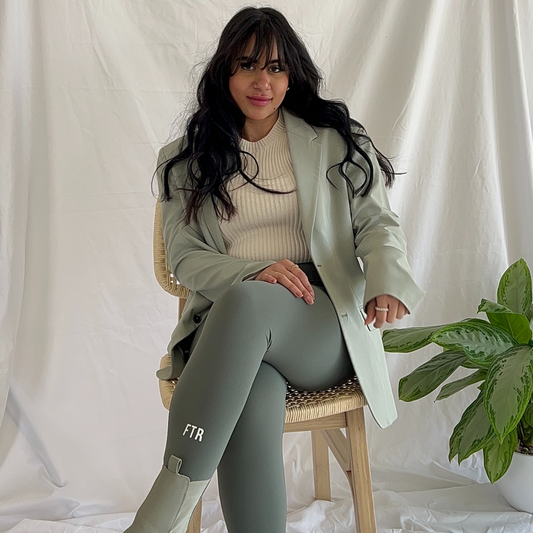 Classic FTR Leggings in Bamboo Green